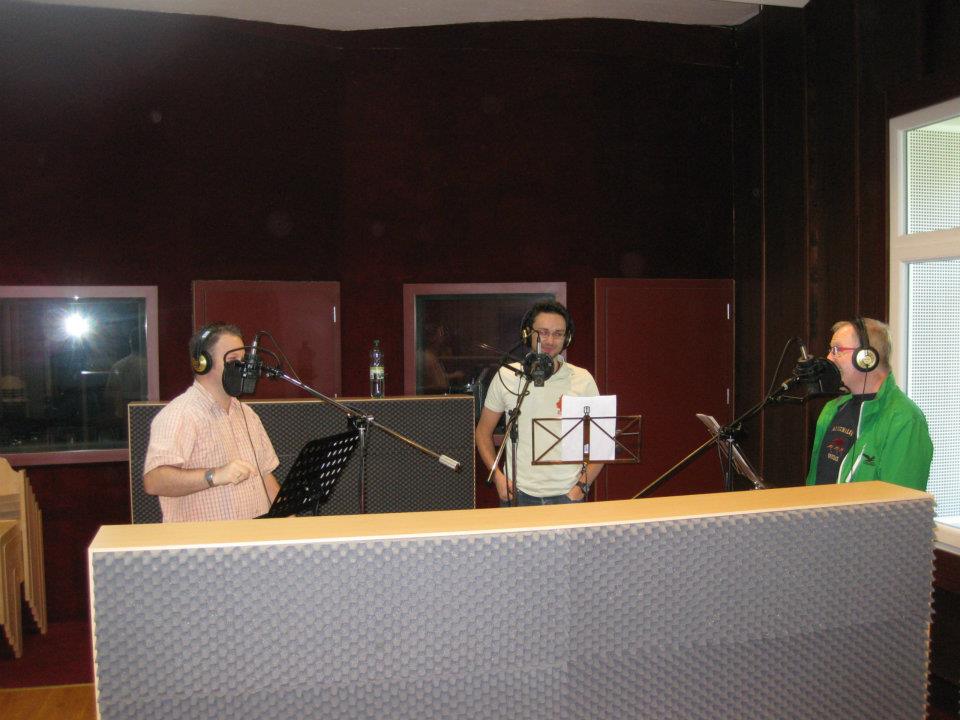 Die Outback Bradler bei einer Aufnahme im Tonstudio