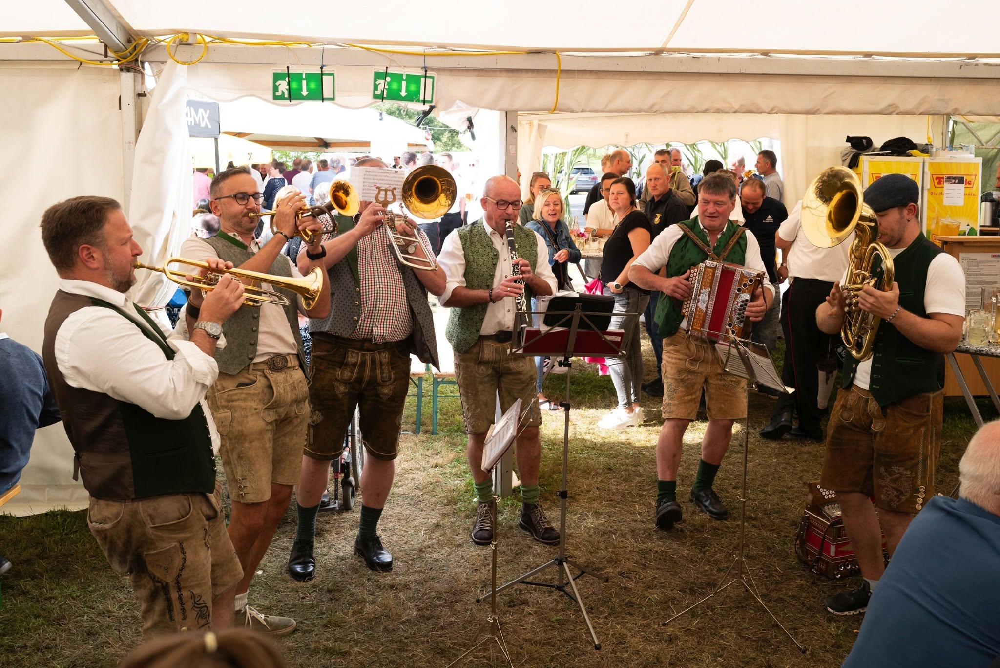 Die Outback Bradler bei einem Vereinsfest